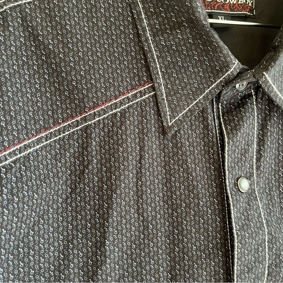 Rock & Roll Cowboy Men's Pearl Snap Long Sleeve Button Down - Picture 3 of 10